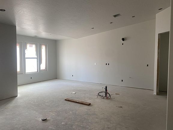 3rd image of 374 W Camino Borde