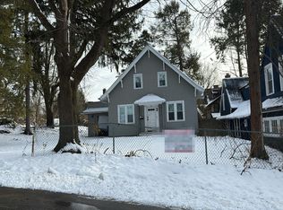 28 Trowbridge St, Waterbury, CT 06710