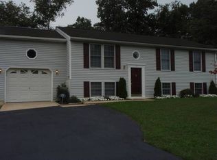 72 Midland Dr, Newark, DE 19713