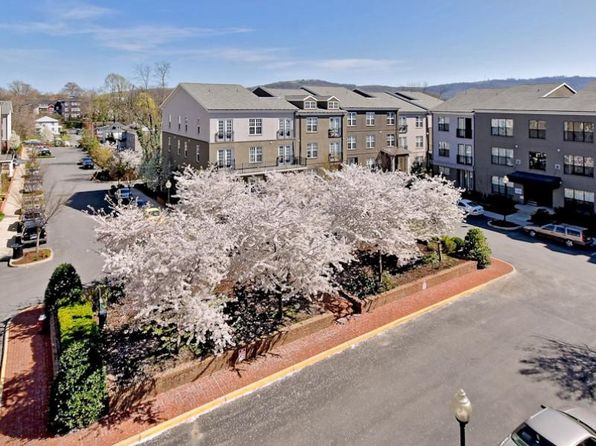 765 Walker Sq APT 2B