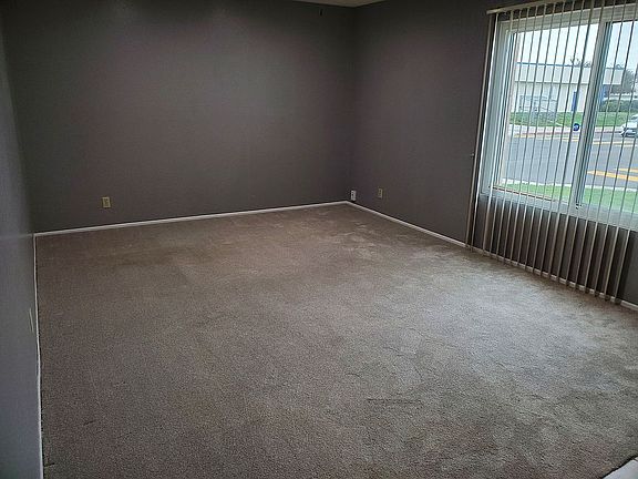 3rd image of 8535 Pagoda Way