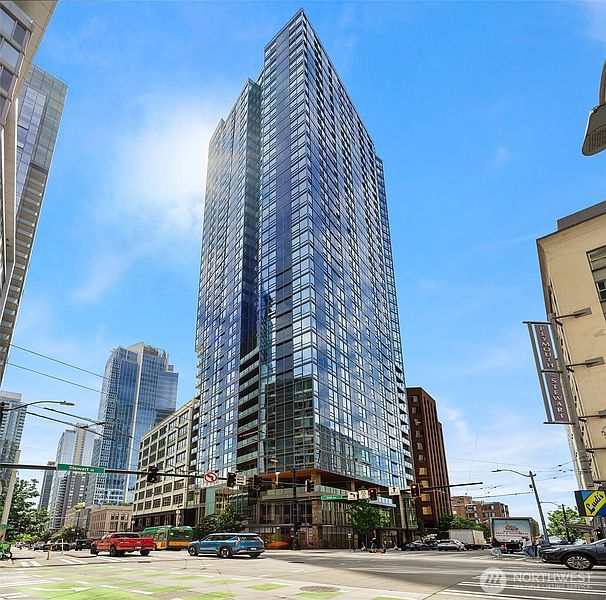 3rd image of 121 Stewart Street #908