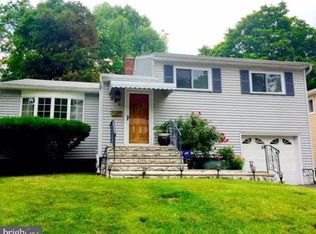 305 McLean Pl, Hillside, NJ 07205