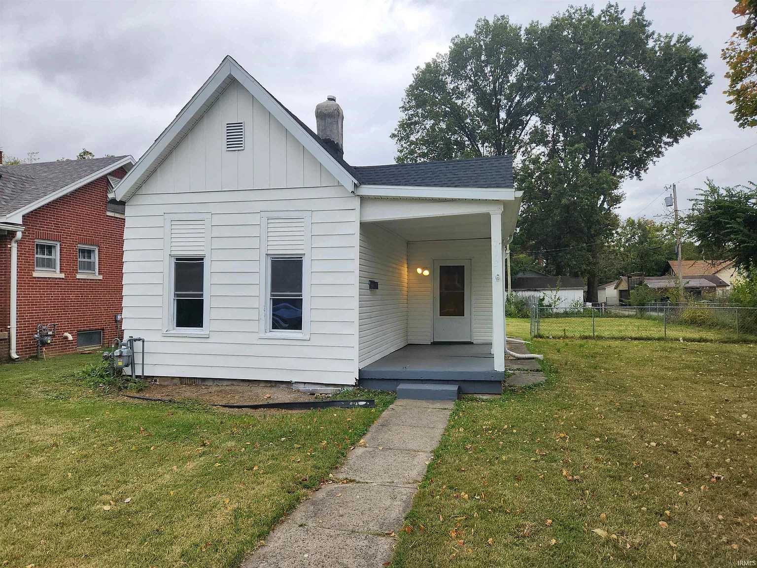 713 Ravenswood Dr photo 1