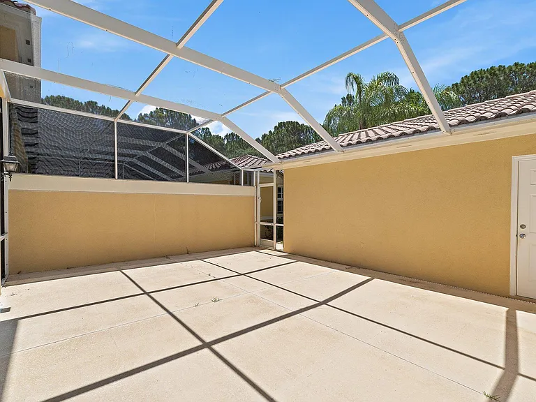 4526 Illicium Dr — Photo 34