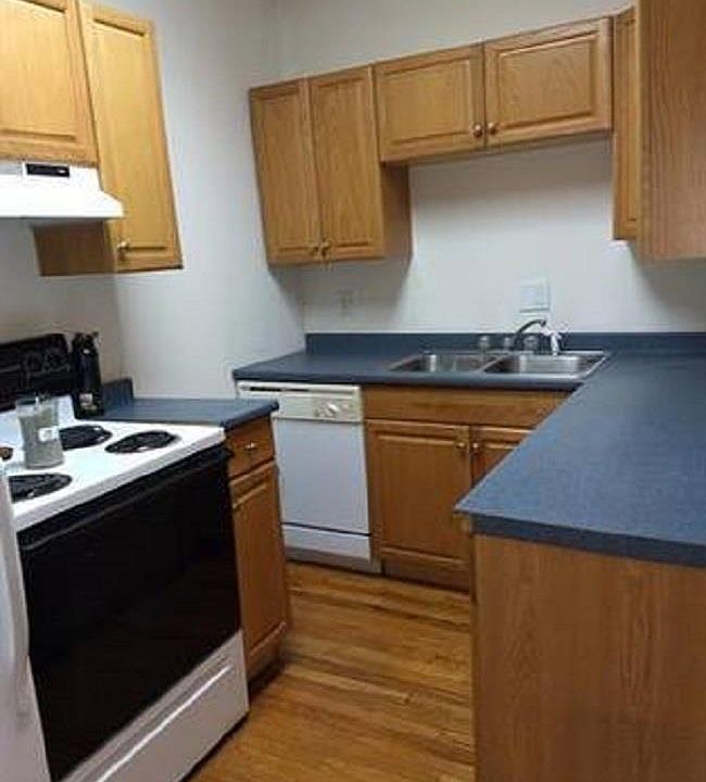 2nd image of 378 Broadway #B