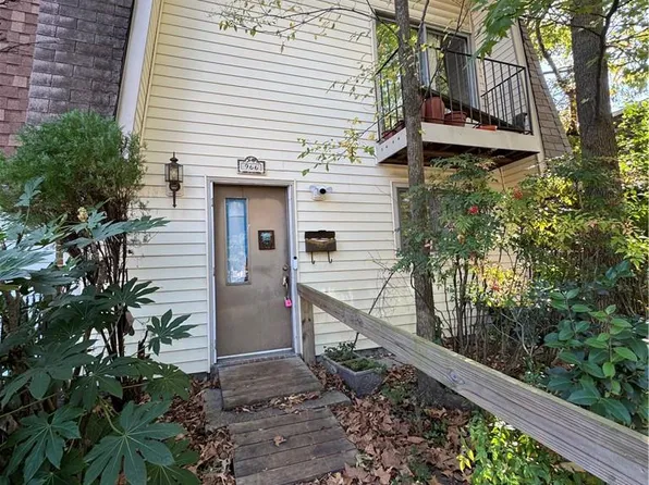 966 Level Green Blvd, Virginia Beach, VA 23464