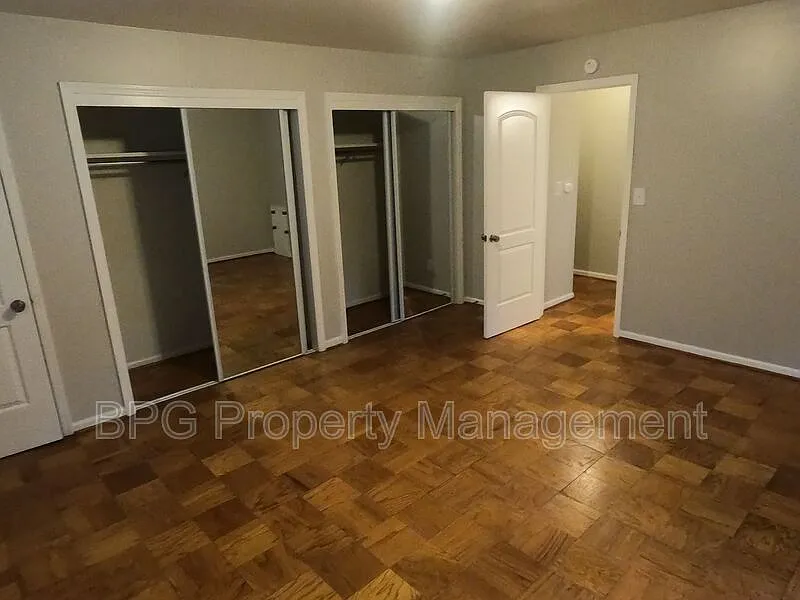 394 Jackson St — Photo 3