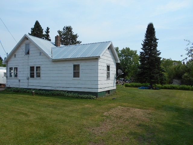 2nd image of 1608 Ridge Ave
