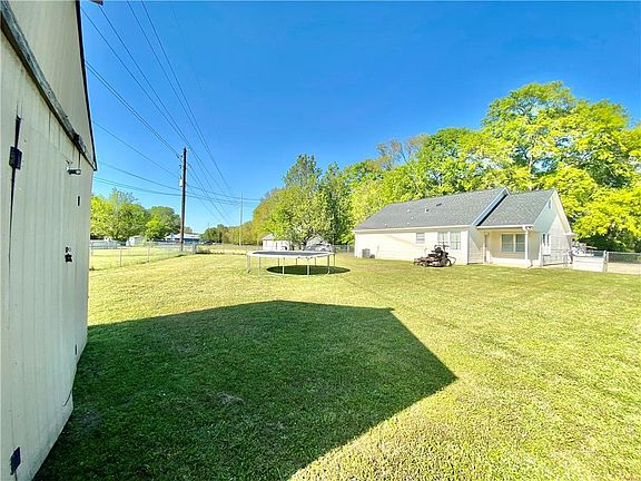 4th image of 1190 Lee Road 207