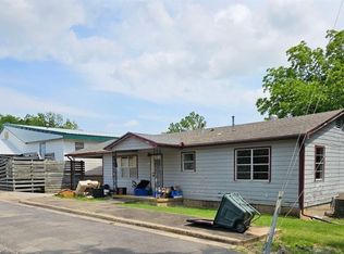 1303 W Muskogee Ave, Sulphur, OK 73086