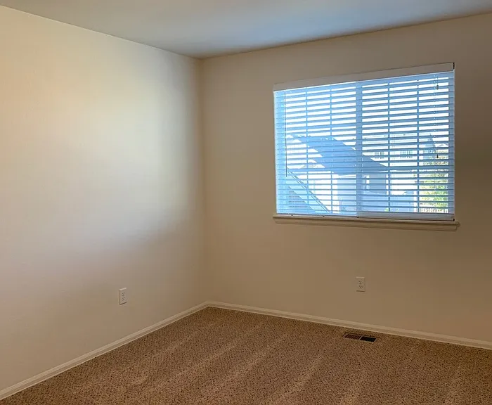 1511 Woodcock St — Photo 5