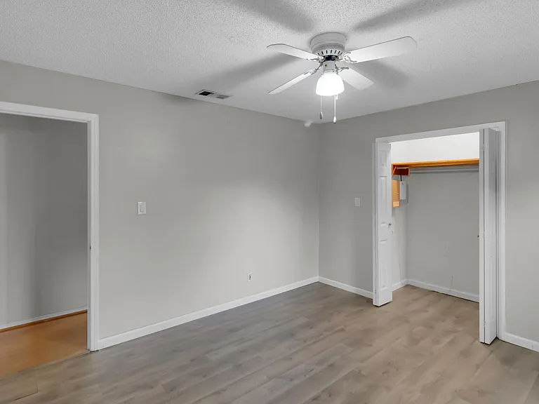 300 Wildwood St — Photo 18