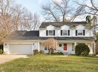 3029 Iroquois Rd, Wilmette, IL 60091