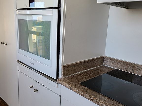 5th image of 469 Ena Rd APT 1312