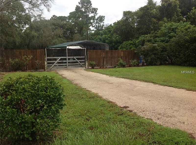2nd image of 320 Lake Markham Rd