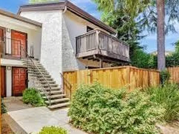 775 Williamsburg Way APT C, Gilroy, CA 95020