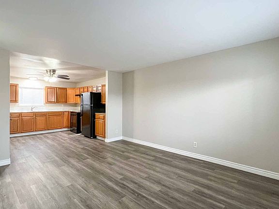 2nd image of 5020-05 Wightman St
