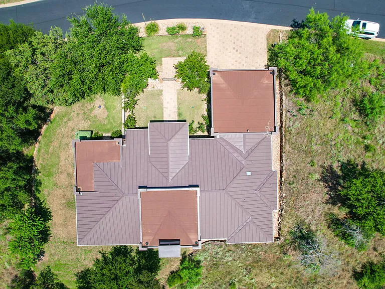 130 Christine Cir — Photo 16