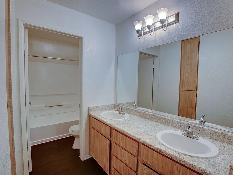 Oasis Townhomes — Photo 21