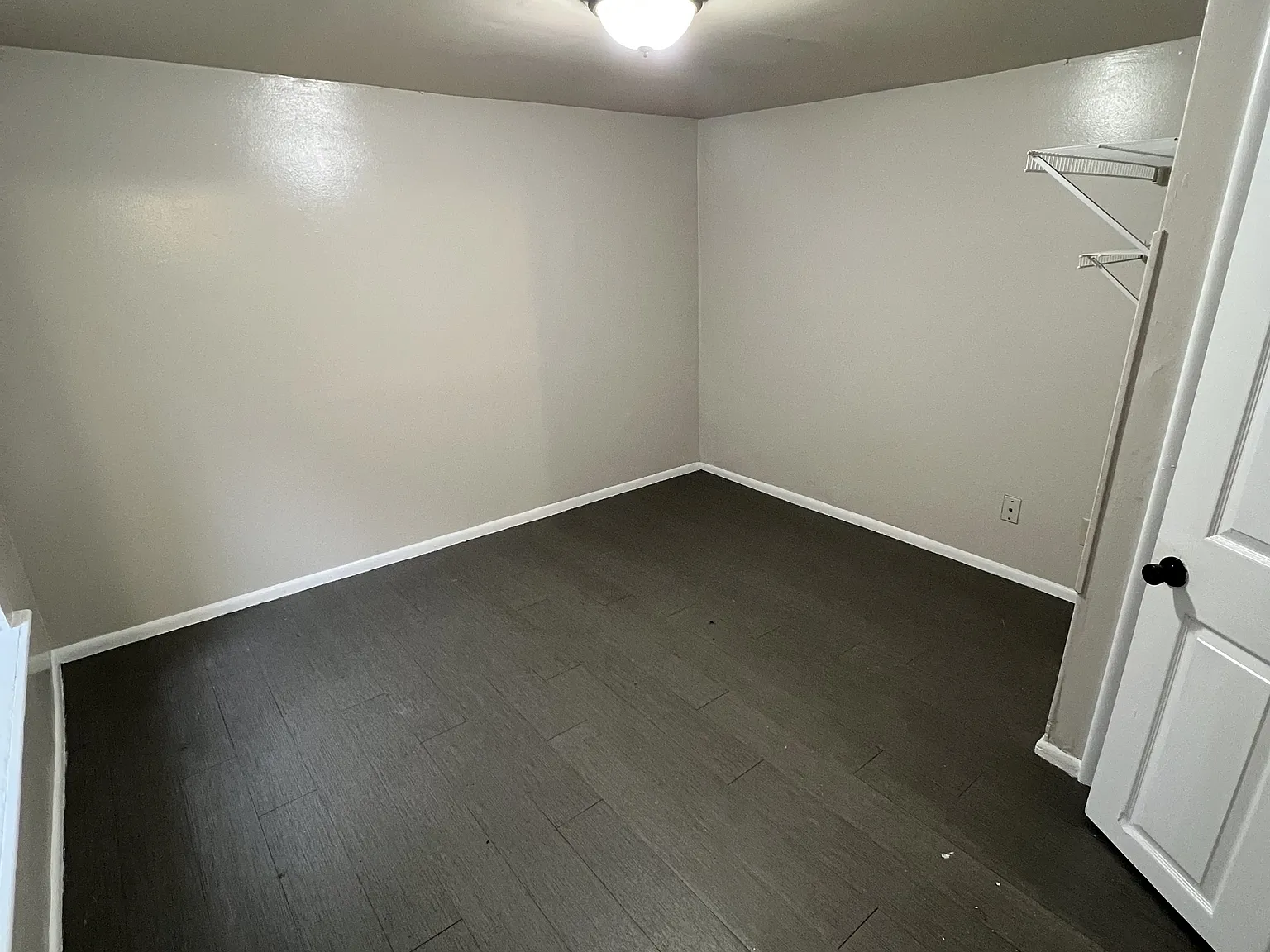 1036 Jessie St - Unit 1 — Photo 2