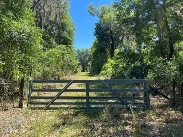 227 UNION CAMP Road, Crescent City, FL 32112