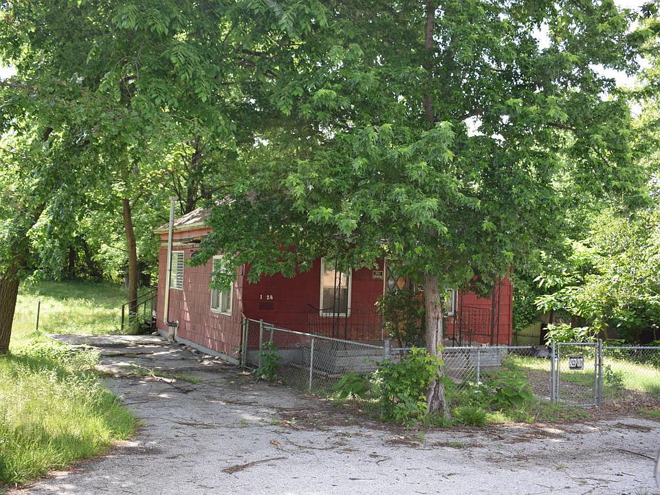 1st image of 1524 Joplin St