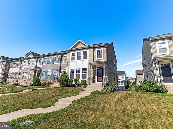 2nd image of 23381 Marview Ct