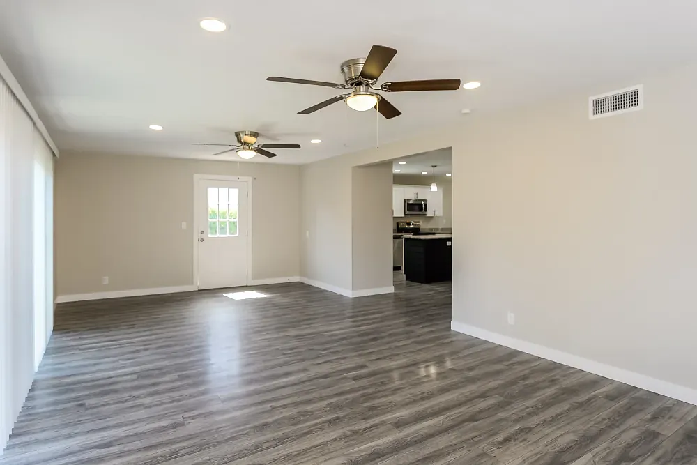 6628 Valleypark Dr — Photo 4