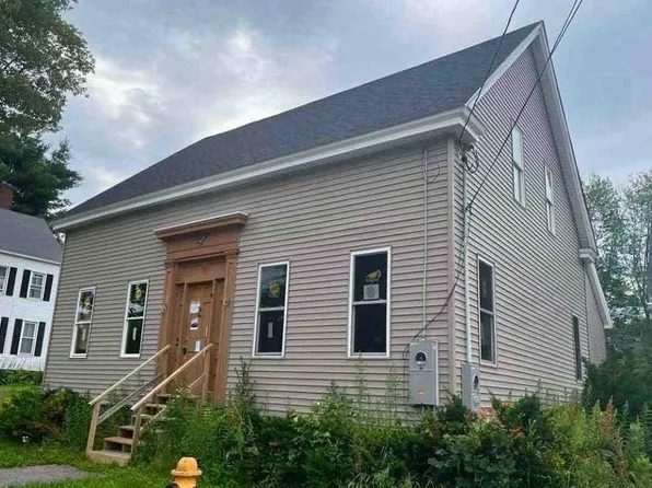57 Scamman St, Saco, ME 04072