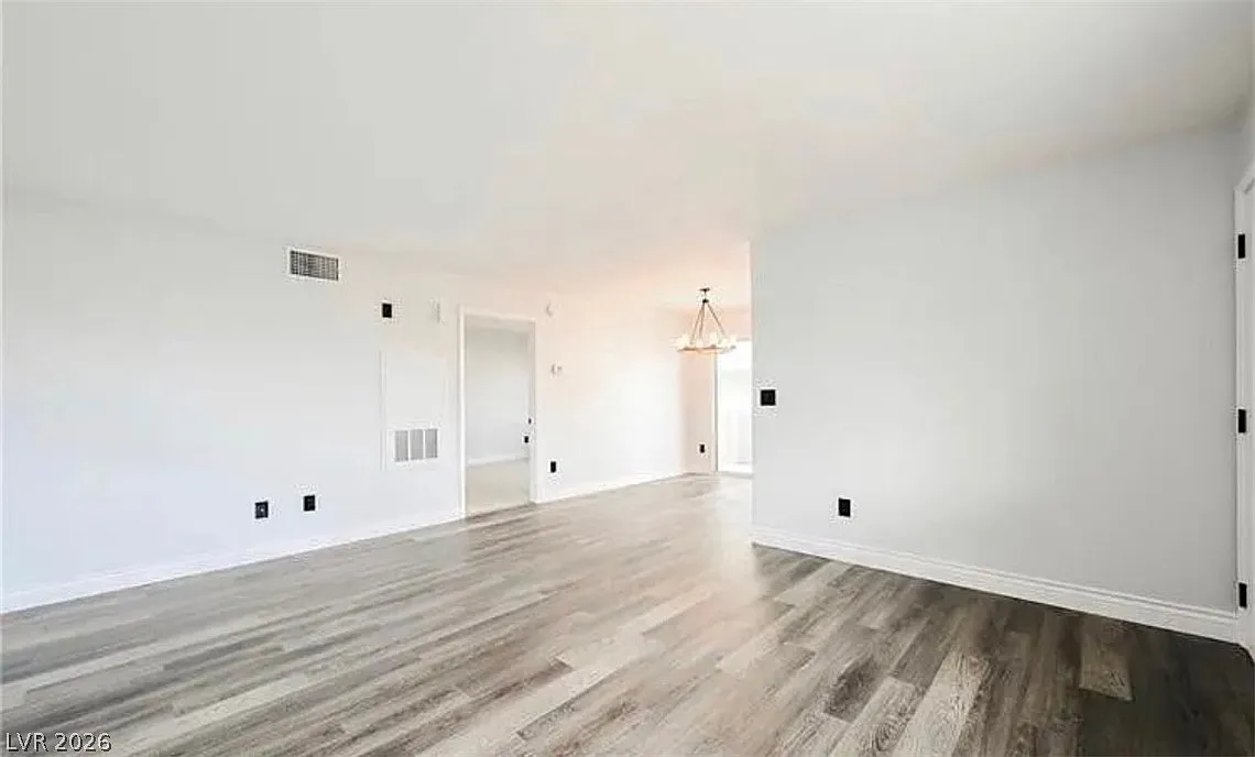 1 bed, 1.0 bath, 724 sqft, $1,275 — Photo 4