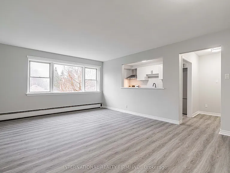 1284 Gramercy Park Pl — Photo 10