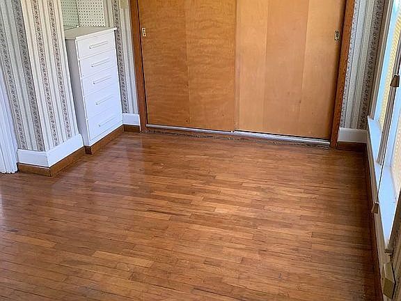4th image of 335 Grand St