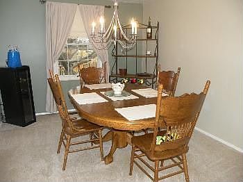 4th image of 120 Holly Dr