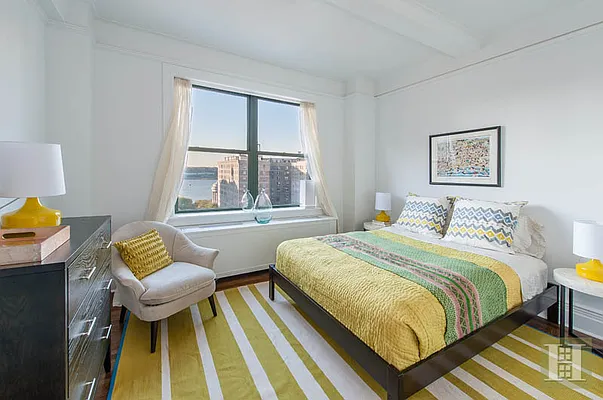 Sold by Halstead Real Estate | media 15