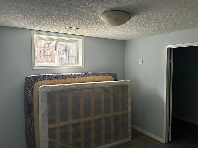 8 Castleglen Cres NE — Photo 15