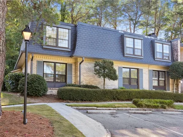 107 La Rue Pl NW, Atlanta, GA 30327