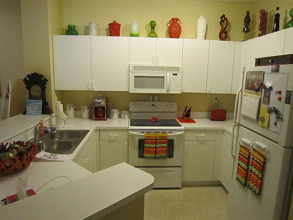 4th image of 510 Florida Club Blvd APT 106