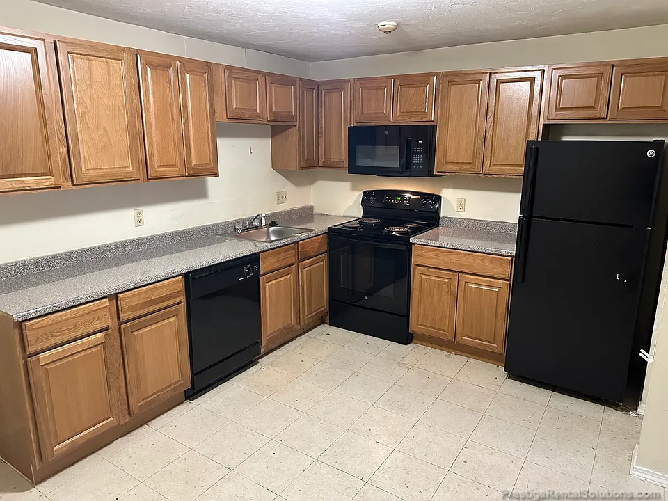 73B Manchester St #3