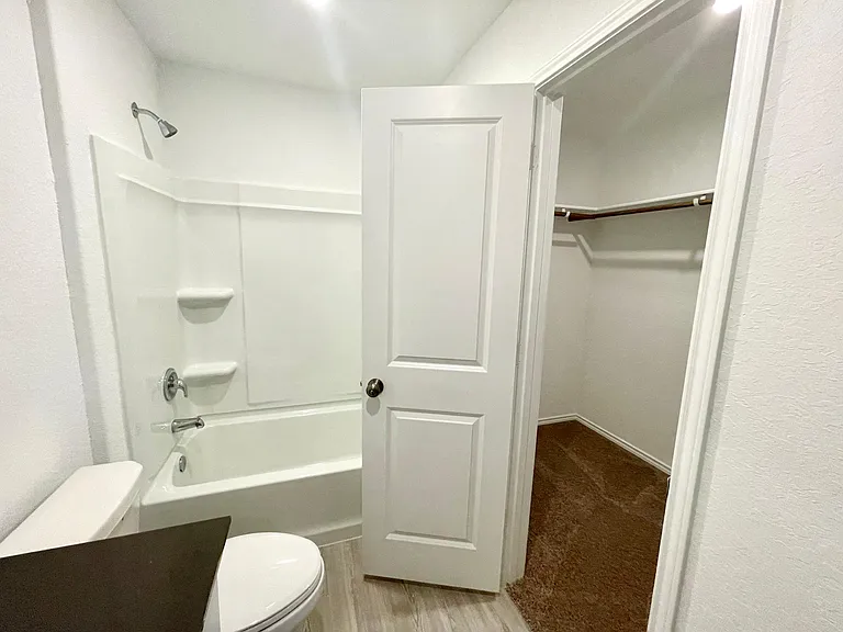 5847 Coahulia Rdg — Photo 7