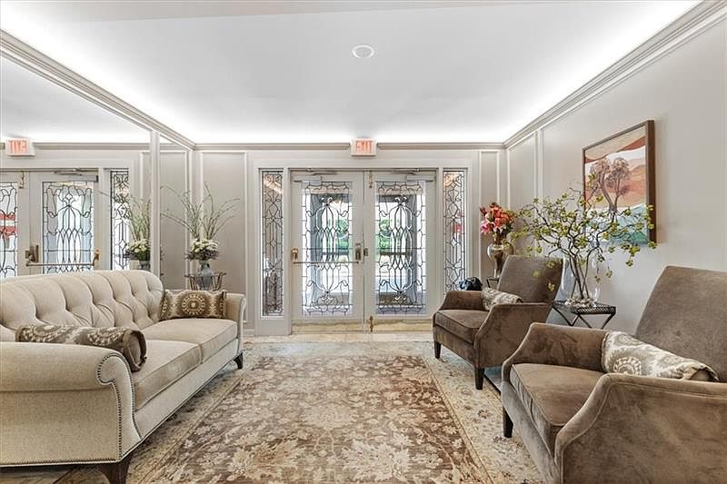 201 Kingsberry Cir Pittsburgh PA Zillow