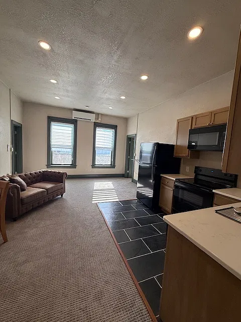 516 Broadway St #5
