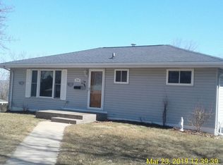 2944 Timberline St, Dubuque, IA 52001