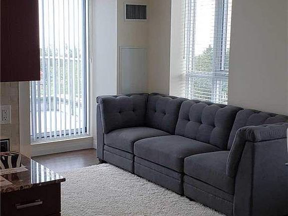 4th image of 22 E Haven Dr #718