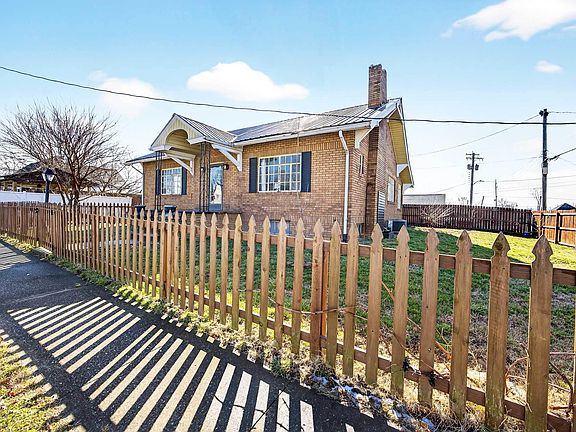 3rd image of 1412 5th St