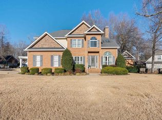 2 Kirkwall Ct, Simpsonville, SC 29681