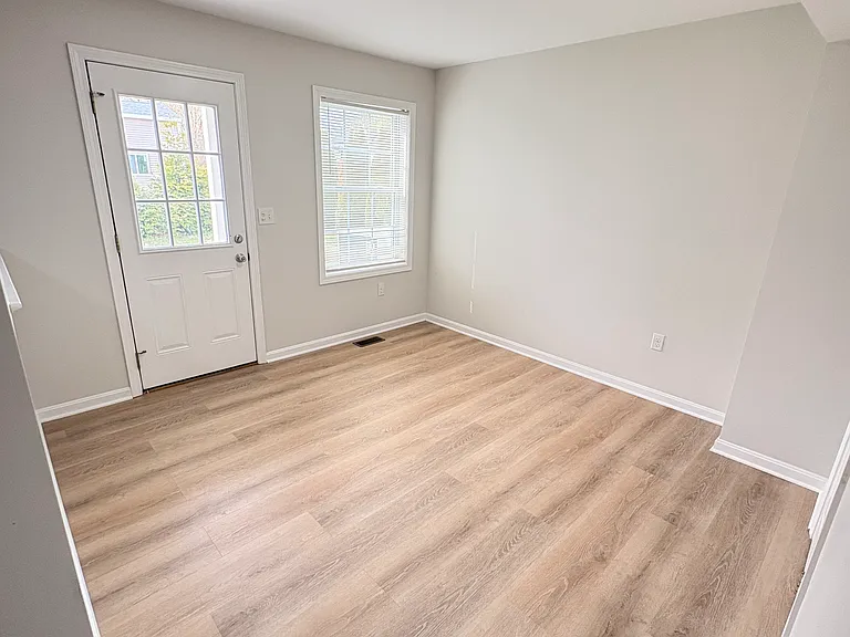 111 Bowman St #111 — Photo 6
