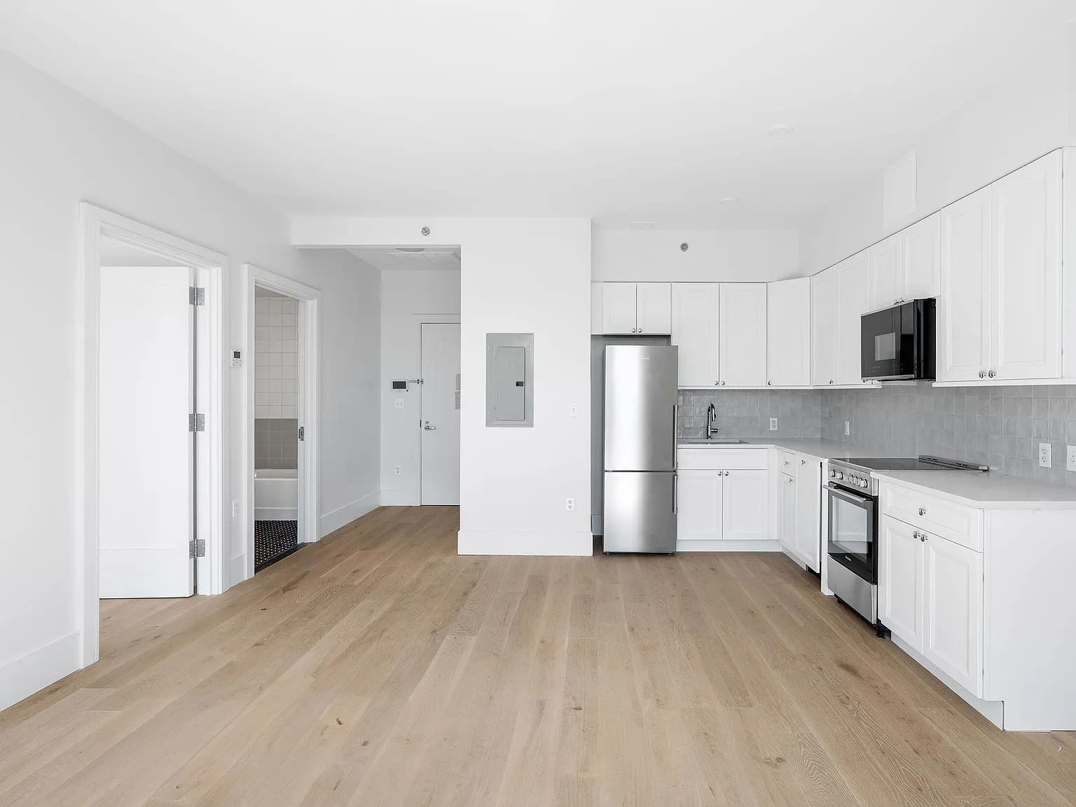 865 Rogers Avenue — Photo 2