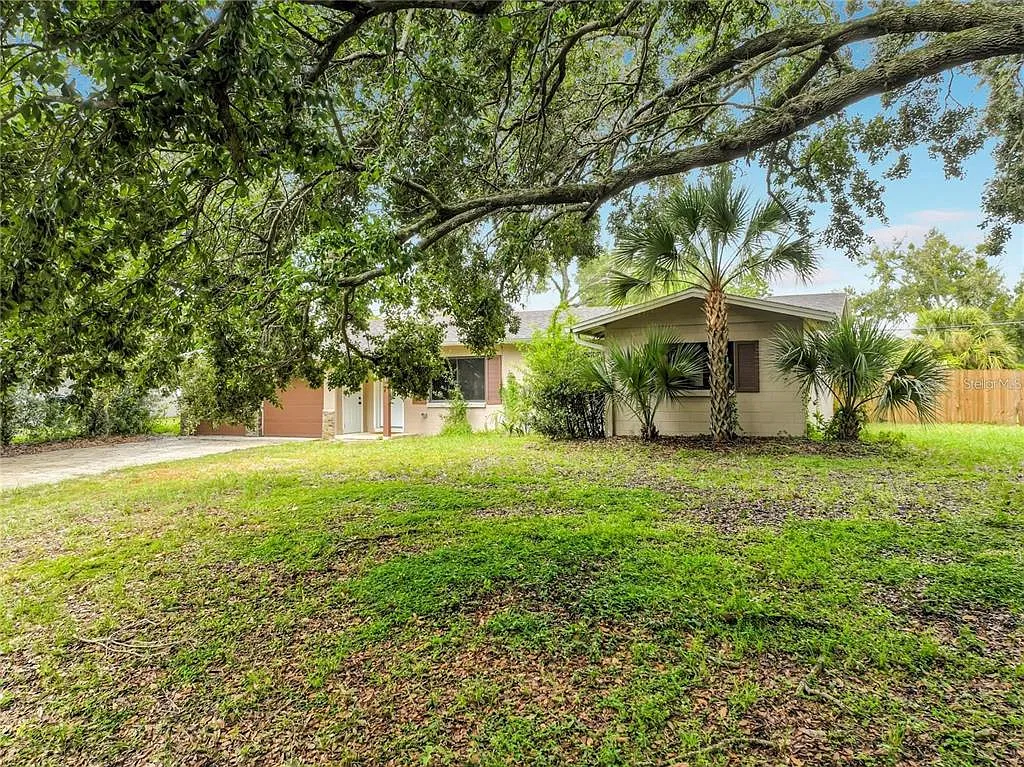 4 bed, 3.0 bath, 1842 sqft, $3,000 — Photo 1