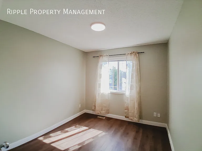 346 Saddlebrook Way NE #UPPER — Photo 10